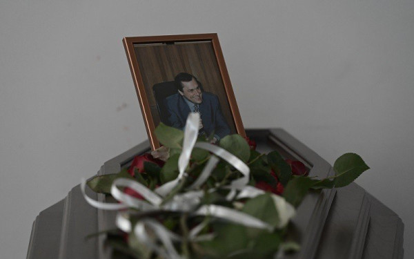 Το τελευταίο «αντίο» στο ιστορικό στέλεχος του ΠΑΣΟΚ, Θανάση Τσούρα - Δείτε φωτογραφίες 