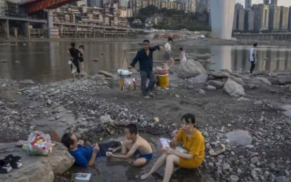 «Βράζει» η Κίνα: Στα ύψη ο υδράργυρος στις μεγάλες πόλεις