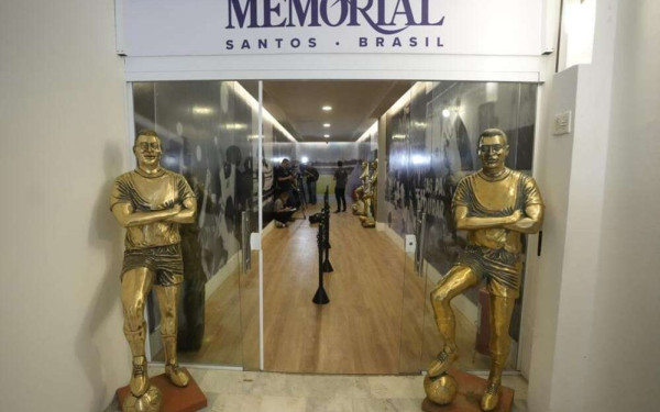 Βραζιλία: Άνοιξε για το κοινό το μαυσωλείο του Πελέ (βίντεο, φωτ.)