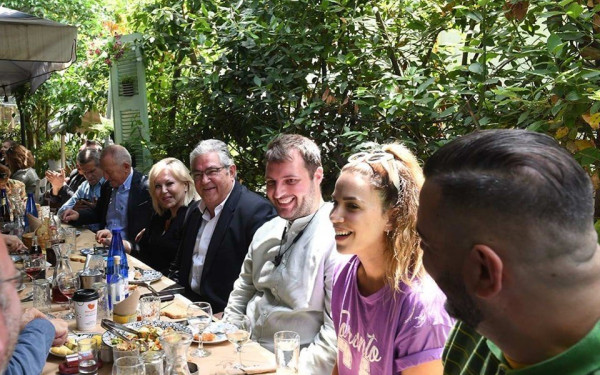 Δημήτρης Κουτσούμπας: Για τσίπουρα με Ράντου, Στικούδη, Διγενή και Μαργαρίτη - Δείτε βίντεο και φωτογραφίες