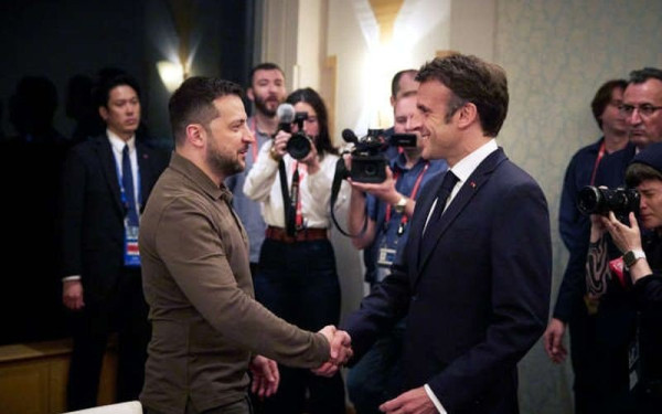 Μακρόν: Η παρουσία του Ζελένσκι στους G7 μπορεί να αλλάξει το παιχνίδι για την Ουκρανία