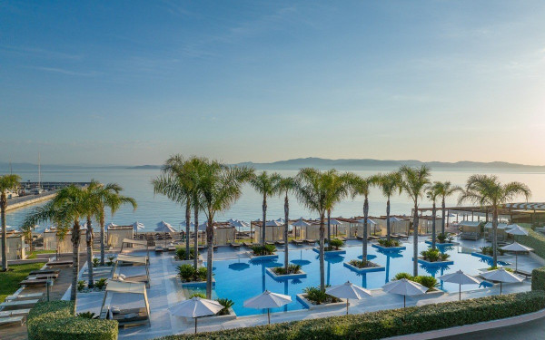 «Miraggio Thermal Spa Resort»: Μία όαση πολυτέλειας και άνεσης δίπλα στη θάλασσα