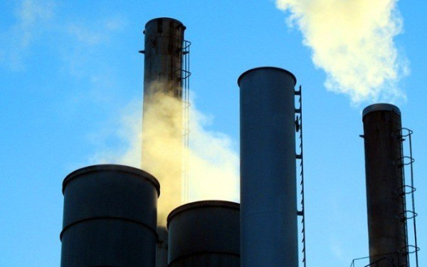 Ανασύσταση του υπουργείου Βιομηχανίας ζητούν οι βιομήχανοι Αθήνας και Πειραιά