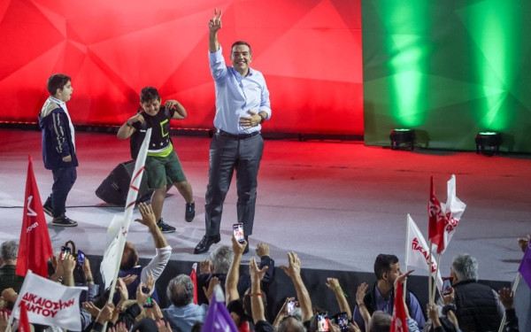 Α. Τσίπρας: Τα 11 άρθρα του προγράμματος του ΣΥΡΙΖΑ και η ΠΝΠ με τους 3 άξονες (βίντεο)