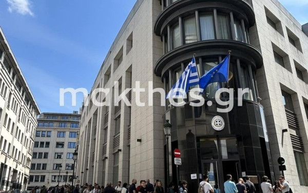 Πηγές ΣΥΡΙΖΑ: Ακριβώς ίδιο με το νομοσχέδιο Βορίδη ο νόμος Κεραμέως για την ψήφο των αποδήμων