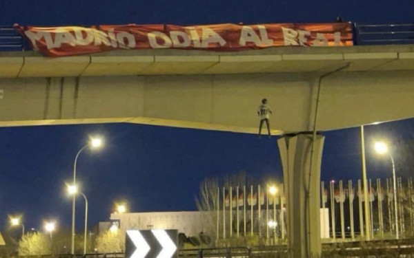 Υπόθεση Βινίσιους: Η κούκλα του σεξ, η φωτογραφία στο Twitter και το στίγμα του κινητού οδήγησαν στη σύλληψη των ρατσιστών οπαδών (βίντεο)