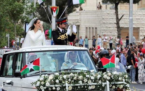 Ο γάμος του πρίγκιπα Χουσεΐν Αμπντάλα έφερε πιο κοντά Ιορδανία και Σαουδική Αραβία (βίντεο)