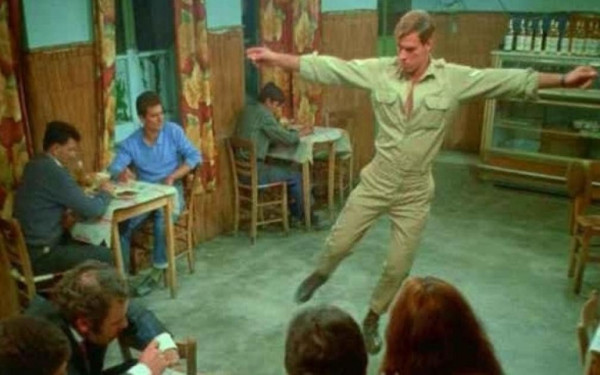 Ευδοκία: Δείτε τη θρυλική ταινία του Αλέξη Δαμιανού που χόρεψε ζεϊμπέκικο τον πλανήτη (τρέιλερ)