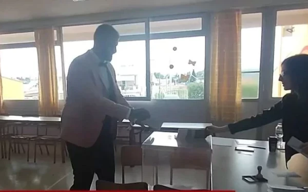 Πάτρα: Ψήφισε και πήγε να παντρευτεί (φωτ.)