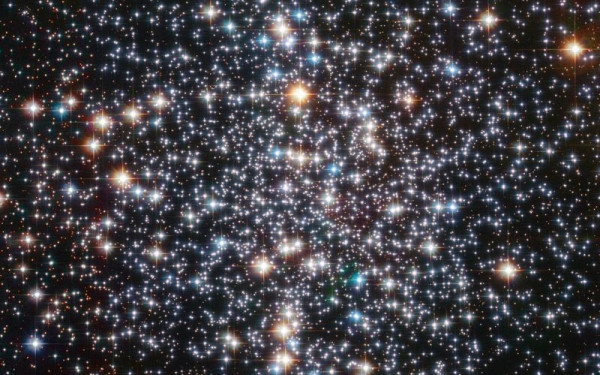 Διάστημα: Εντοπίστηκε μια αθέατη, σπανίου μεγέθους μαύρη τρύπα