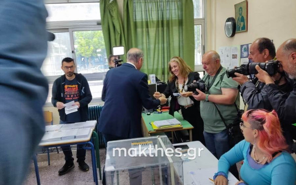 Ψήφισε ο Κυριάκος Βελόπουλος (φωτ.)