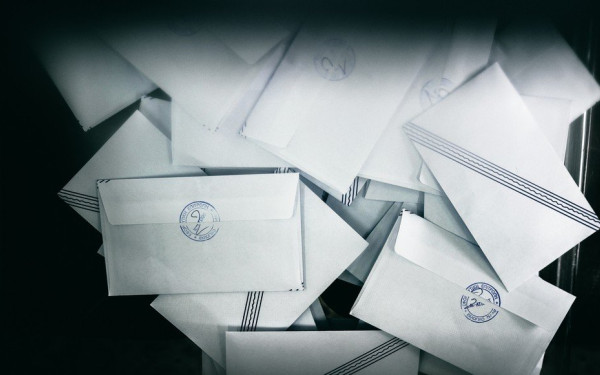 Δημοσκόπηση Interview: Πρώτη με 30,1% η ΝΔ, δεύτερο το ΠΑΣΟΚ - Διχασμένοι οι πολίτες για την ανάγκη νέου κόμματος