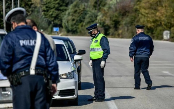 Σε ισχύ τα έκτακτα μέτρα της Τροχαίας για το τριήμερο του Αγίου Πνεύματος - Τι προβλέπεται