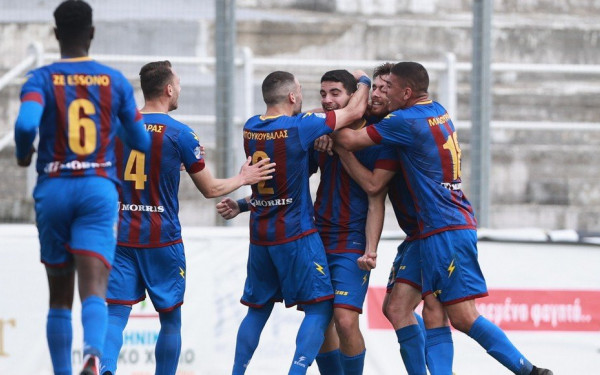 Super League 2: Έμεινε ζωντανή η Βέροια, «πλήγωσε» στο 90' τον Απόλλωνα Πόντου η ΑΕΛ (βίντεο)