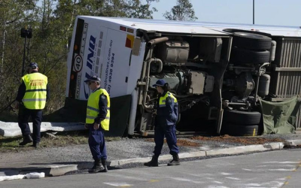 Ματωμένος γάμος στην Αυστραλία: Ελεύθερος υπό όρους ο οδηγός του λεωφορείου που ανετράπη - 10 καλεσμένοι σκοτώθηκαν 