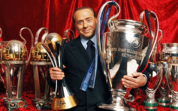 Σίλβιο Μπερλουσκόνι: Η μεγάλη Μίλαν και η τηλεοπτική αυτοκρατορία του «Cavaliere» στην Ιταλία (βίντεο)