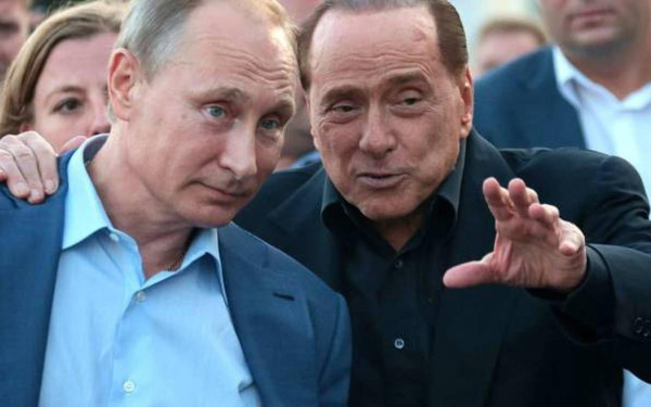 Πούτιν για Μπερλουσκόνι: «Αγαπητός, σοφός φίλος και πολιτική προσωπικότητα»