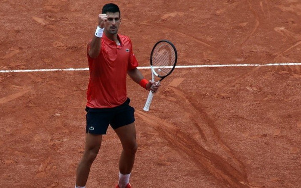 Τένις: Ο Τζόκοβιτς κατέκτησε το Ρολάν Γκαρός και έφτασε τους 23 τίτλους γκραν σλαμ στη μυθική καριέρα του (βίντεο)