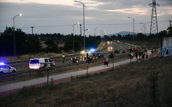 Λάρισα: Νεκρή σε τροχαίο νεαρή κοπέλα - Ένας τραυματίας στο Πανεπιστημιακό Νοσοκομείο 