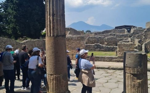 Θεσσαλονίκη: Το καλοκαίρι έφτασε, τα ΚΑΠΗ φεύγουν εκδρομές