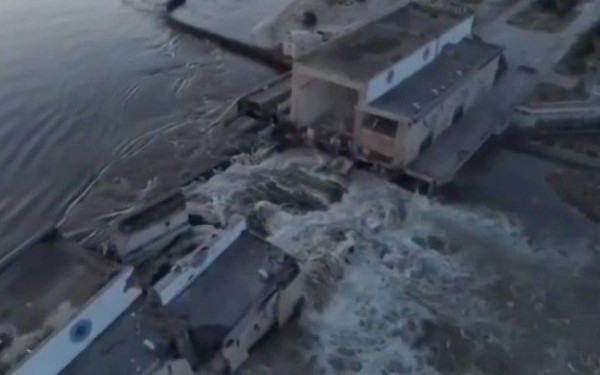 Η Ρωσία κατηγόρησε το Κίεβο ότι επιτέθηκε στο φράγμα της Καχόβκα