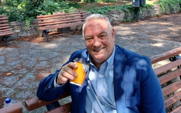 Πρωινός καφές με τον Γιάννη Γιώργο