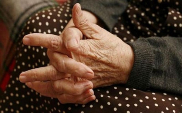 Νέα γυναικοκτονία στο Παγκράτι: 56χρονος άνδρας σκότωσε την 94χρονη μητέρα του