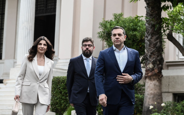 Τσίπρας: «Εγείρεται μείζον ζήτημα εθνικό και θεσμικό»