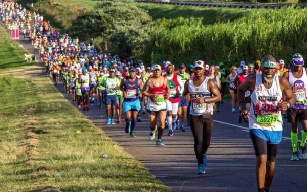 Χάλκινος ο μοναδικός Έλληνας που έλαβε μέρος στον μεγαλύτερο δρόμο υπεραπόστασης του πλανήτη στη Νότια Αφρική (βίντεο)