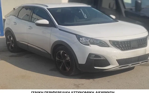 Έβρος: Μετέφεραν παράνομους μετανάστες με κλεμμένο όχημα