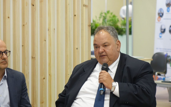 Τα ιχθυοκιβώτια από φελιζόλ γίνονται μονωτικό ταράτσας