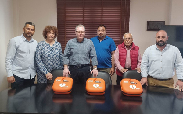 Σαράντα αυτόματους απινιδωτές προμηθεύτηκε ο Δήμος Χαλκηδόνας