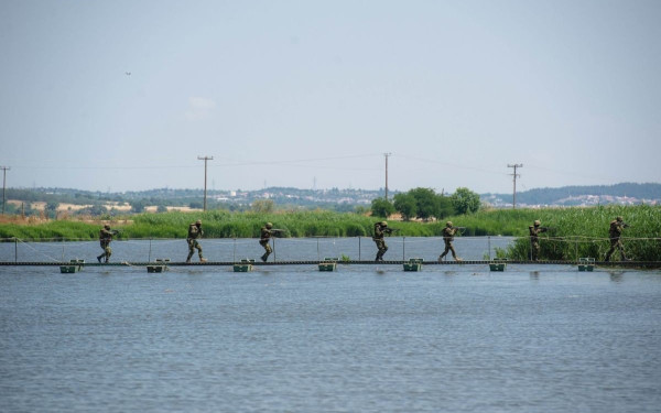 Ολοκληρώθηκε η άσκηση διάβασης του στρατού στον Έβρο - Δείτε βίντεο