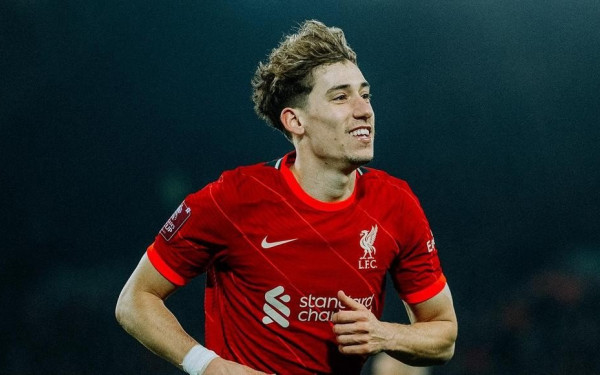 Κώστας Τσιμίκας: Το ταξίδι από τις Σέρρες μέχρι το Λίβερπουλ και τα μαθήματα ζωής (βίντεο)