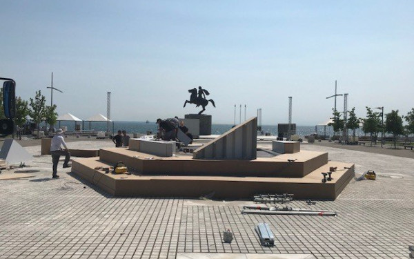 Στο φουλ οι μηχανές στη ΝΔ και οι προετοιμασίες για την αυριανή συγκέντρωση της Θεσσαλονίκης