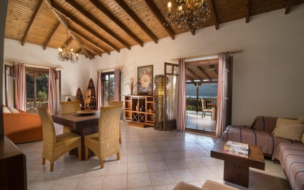 «Porto Koufo Resort»: Ένας κατάφυτος παράδεισος γίνεται καταφύγιο για αξέχαστες καλοκαιρινές διακοπές