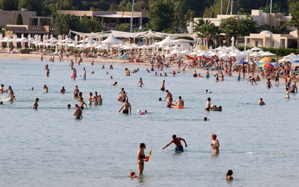 Θεσσαλονίκη: Πρεμιέρα για τις ημερήσιες αποδράσεις στη Χαλκιδική – Πότε ξεκινούν τα δρομολόγια των ταξιδιωτικών γραφείων