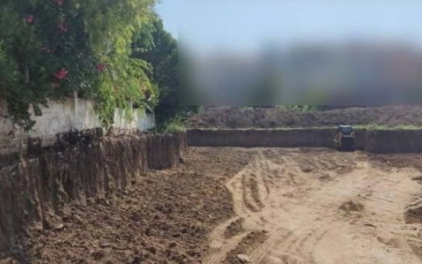 Θεσσαλονίκη: Έριχναν ανεξέλεγκτα μεγάλες ποσότητες στερεών αποβλήτων σε χωράφι ιδιώτη - Οκτώ συλλήψεις (φωτ.)