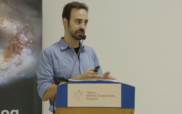 Αδριανός Γολέμης: Ο Έλληνας γιατρός που εκπαιδεύει τους Ευρωπαίους αστροναύτες και ονειρεύεται να πάει στο διάστημα