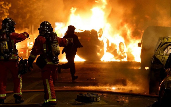 Γαλλία: Έκκληση από τη γιαγιά του 17χρονου να σταματήσουν οι ταραχές 