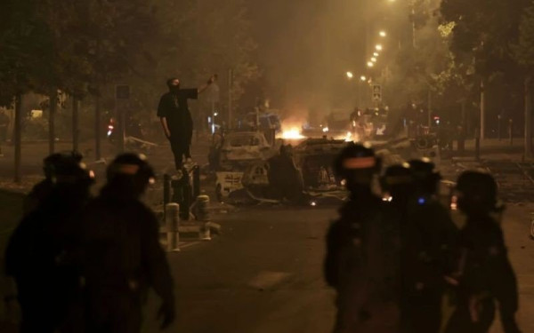 Γαλλία: Συγκεντρώσεις οργανώνονται αύριο μπροστά από τα δημαρχεία - Νέα επίθεση εναντίον δημάρχου	