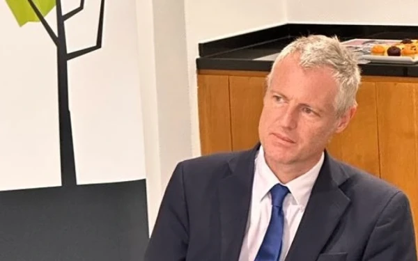 Βρετανία: Με επικρίσεις κατά του Σούνακ παραιτήθηκε ο υπ. Επικρατείας, αρμόδιος για το Κλίμα