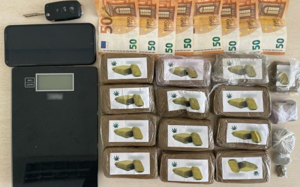 Θεσσαλονίκη: Είχε στο σπίτι του απαγορευμένη «σοκολάτα» και συνελήφθη (φωτ.)