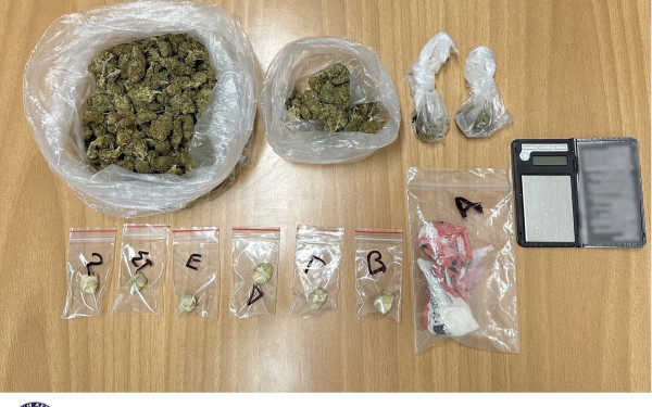 Χαλκιδική: Πιάστηκαν στα πράσα με κοκαΐνη και κάνναβη