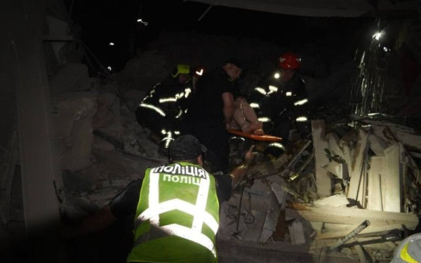 Ουκρανία: Στους τέσσερις οι νεκροί από τη ρωσική επίθεση στη Λβιβ - «Ισχυρή» απάντηση υποσχέθηκε ο Ζελένσκι