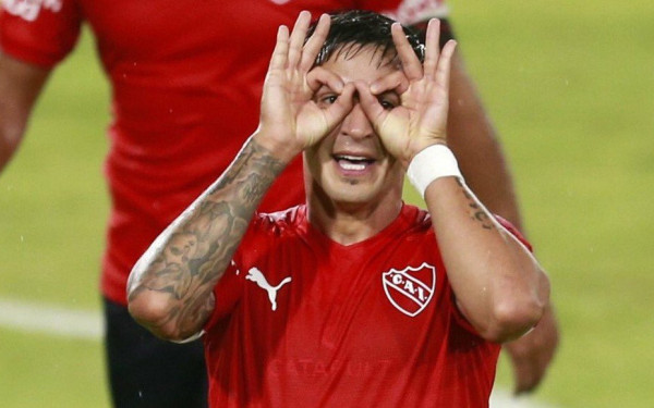 Οριστική η συμφωνία του Άρη για τον Μενέντες (βίντεο)