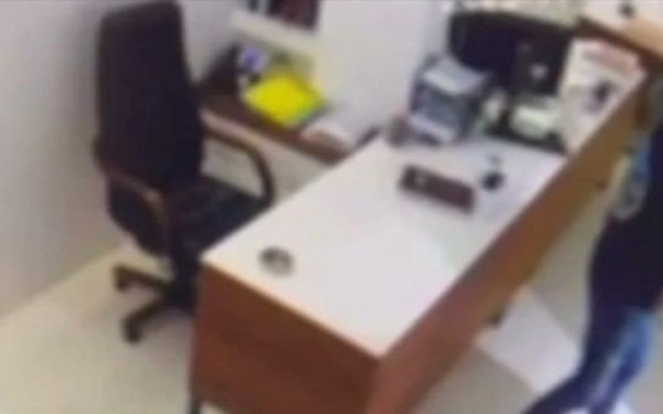 Η μαφία της Μυκόνου εν δράσει: Άγριος ξυλοδαρμός εργολάβου από μπράβους με σιδερολοστό (βίντεο)