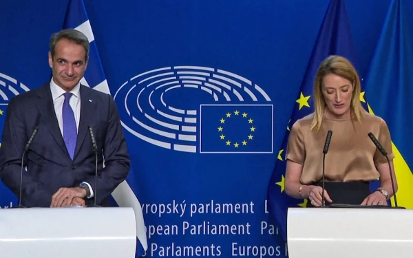 Ρομπέρτα Μέτσολα: «Οι Έλληνες αποφάσισαν για την ανάπτυξη» - Οι κοινές δηλώσεις με τον Κ. Μητσοτάκη (βίντεο)