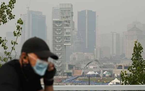 Καναδάς: Πέπλο στυφού καπνού «πνίγει» το Μόντρεαλ - Η χειρότερη ατμοσφαιρική ρύπανση στον πλανήτη