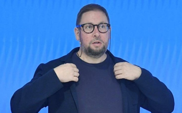 Έπιασαν αντιδήμαρχο στη Φινλανδία να κάνει γκράφιτι σε τοίχο 